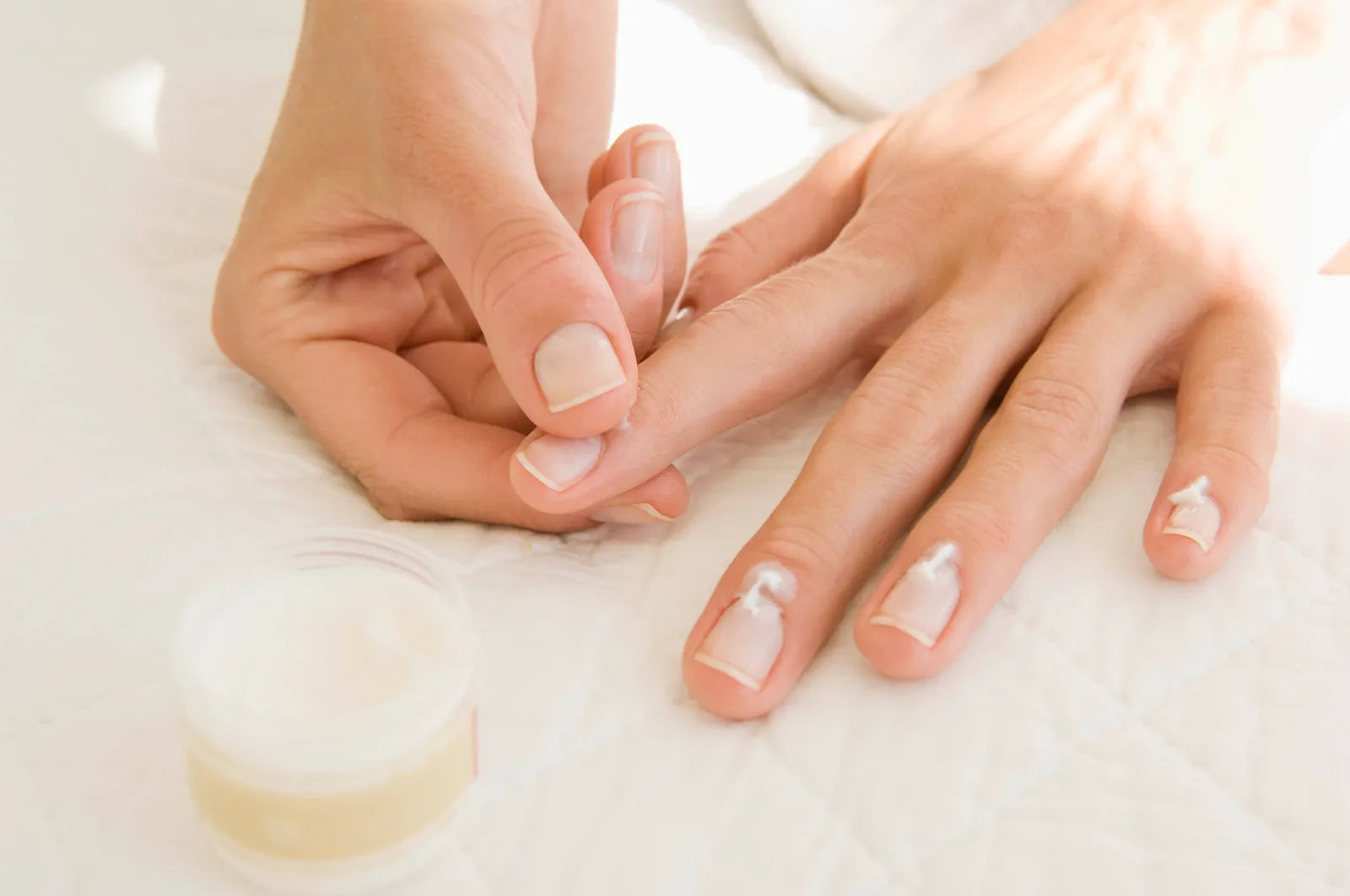 How to Remove Shellac Nail Polish at Home Safely Without Damage